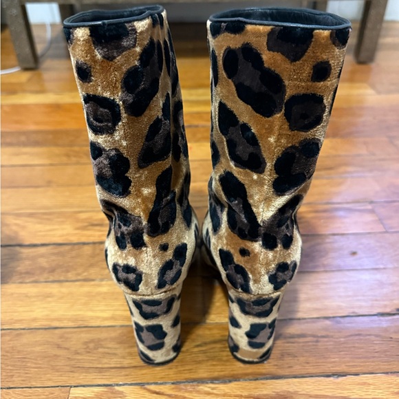 Dolce and Gabbana Leopard Print Heeled Booties size 37 - Picture 4 of 11